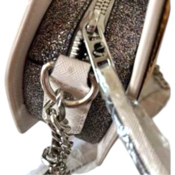 Authentic KARL LAGERFELD Choupette Cat Face Crossbody Bag - Picture 6 of 9